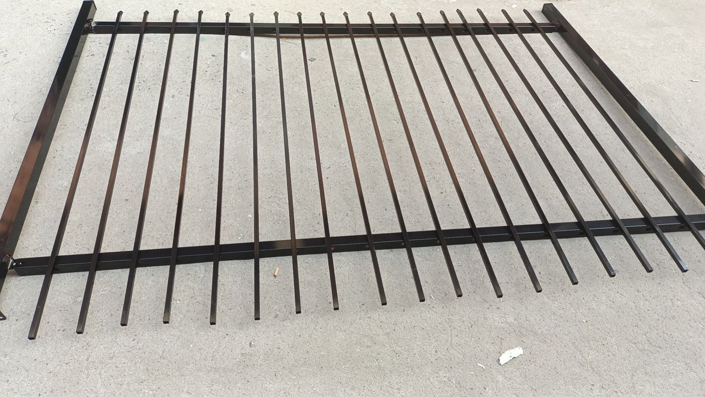 DIY 8X6 Fence Panel with Brackets